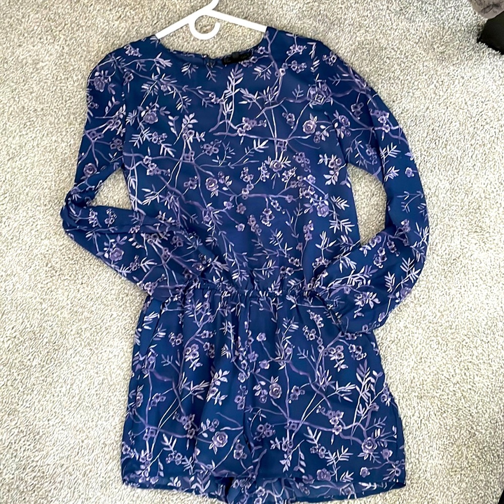Lucca Couture Romper. Size small.